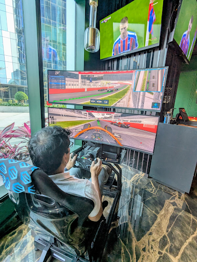 How Restaurants, Pubs, Colleges, and Malls Are Using Racing Simulators to Boost Footfall
